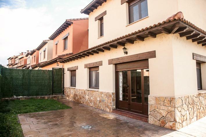 Apartment El Palomar Ayllon